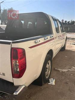 نيسان نافارا
